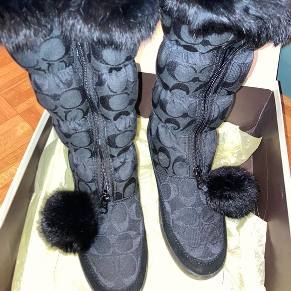 Coach Theona genuine rabbit fur snow boots - Picture 2 of 4